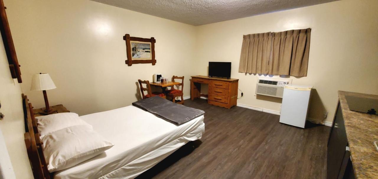 Agassiz Park Lodge - Under New Management McCreary Exteriör bild