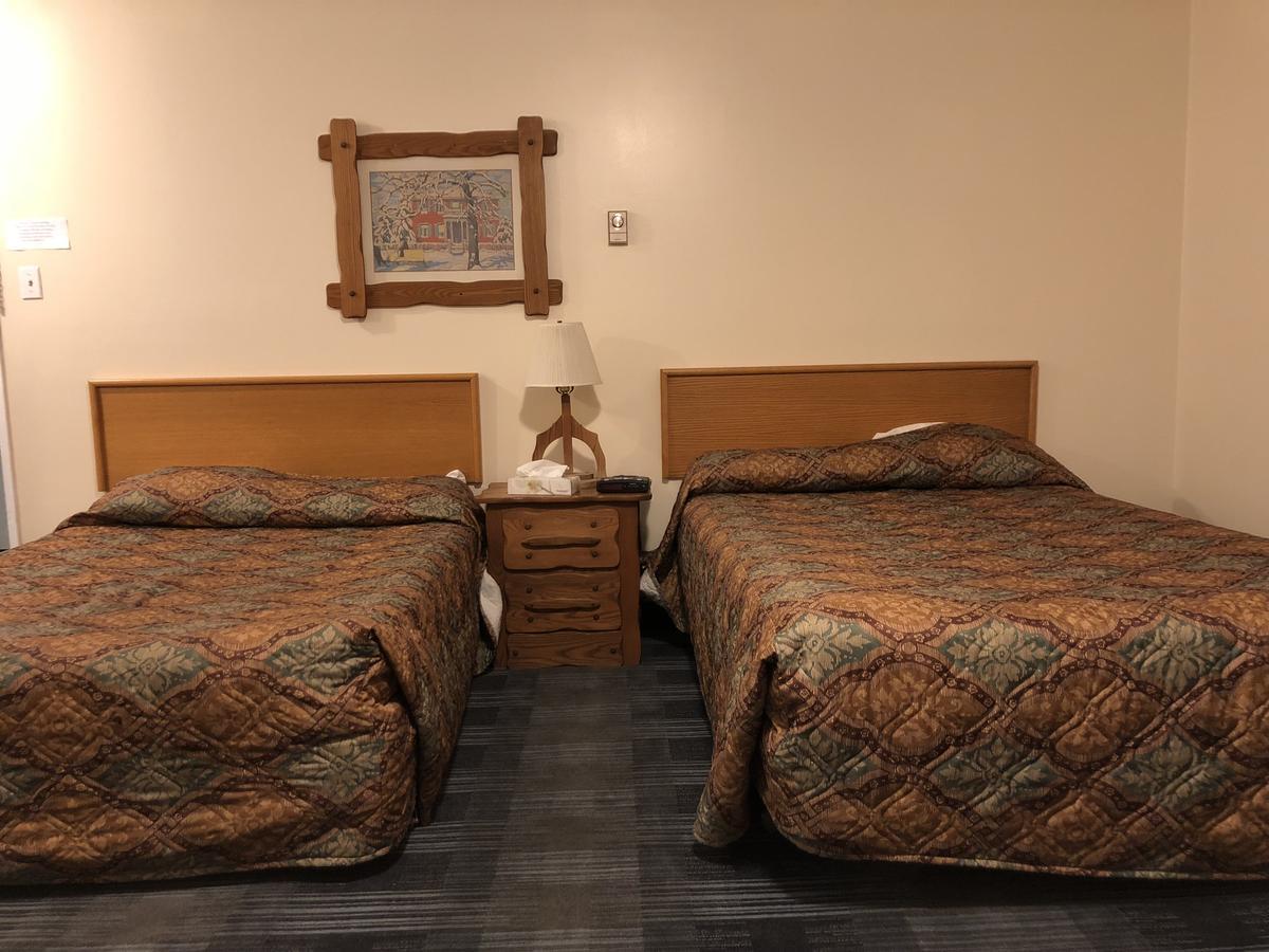 Agassiz Park Lodge - Under New Management McCreary Exteriör bild