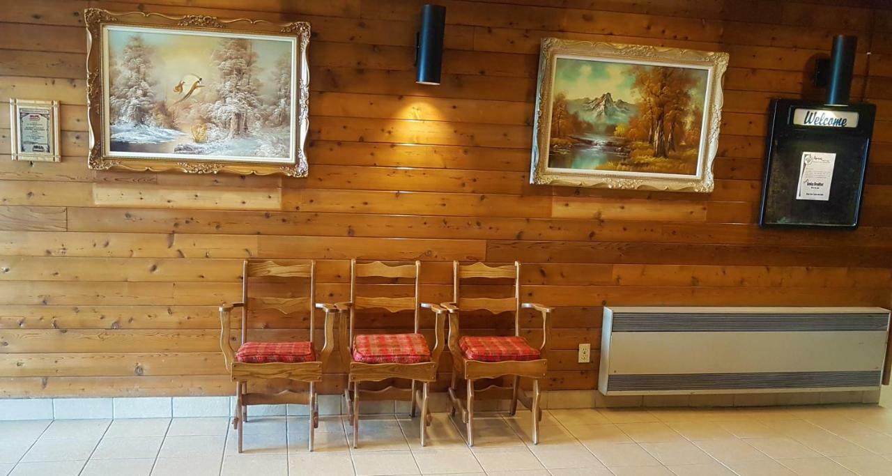 Agassiz Park Lodge - Under New Management McCreary Exteriör bild